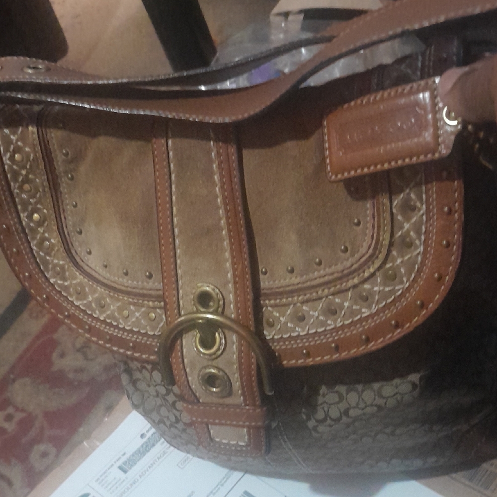CoachLeather/Suede Bag& Wristlet